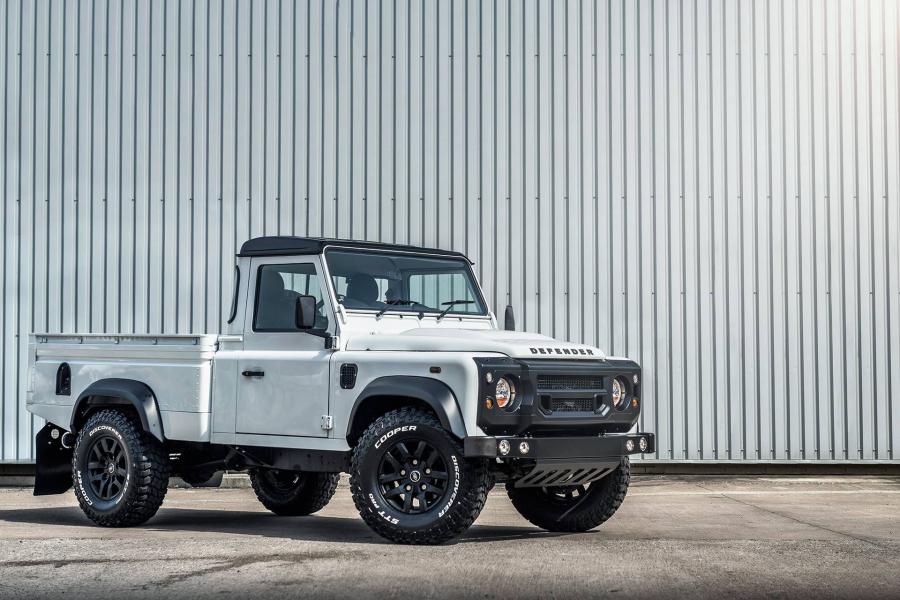  Land Rover Defender 110 TD Pickup by Project Kahn 2016 года  (фото 1 из 33)